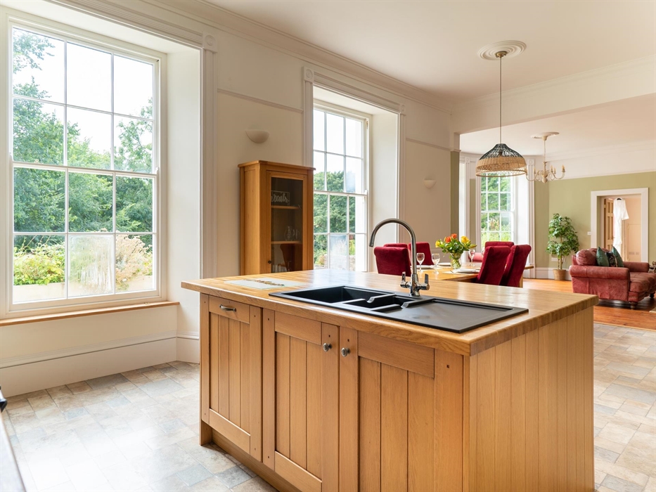 The Oaks Kitchen and Dining Area