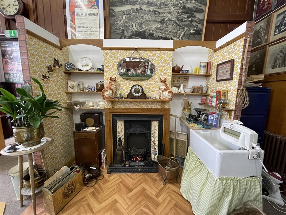 A collection of 1940s and 50s domestic artefacts - a trip down memory lane
