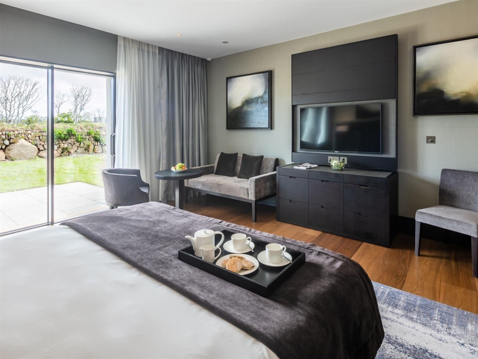 Oriel Unique Bedroom Terrace