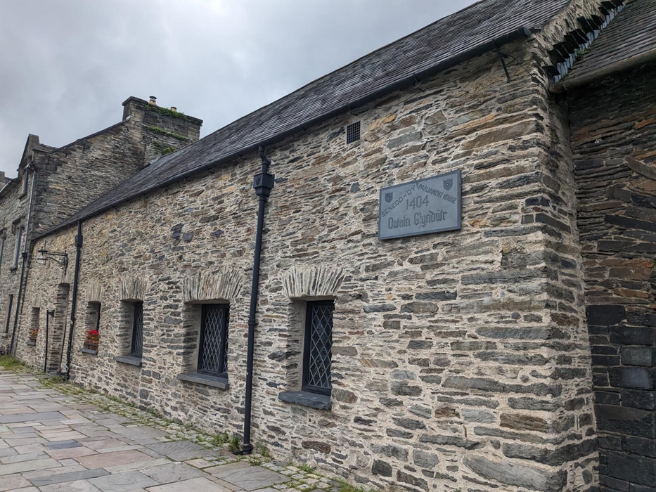 Owain Glwyndwr Parliment - Machynlleth