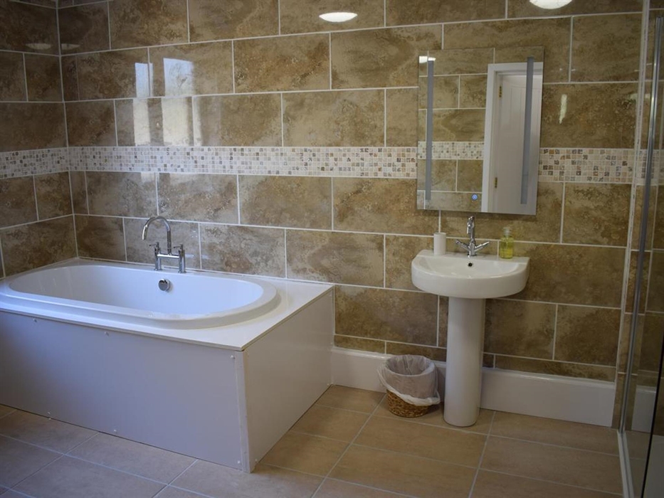 Lime, Mid Wales Lodges