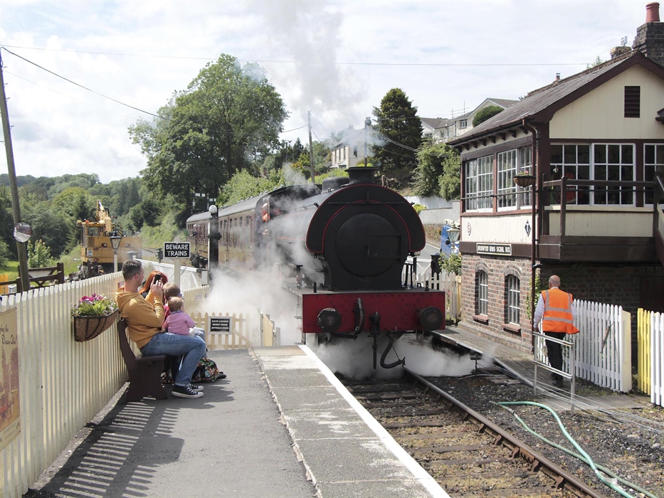 Welsh Guardsman on Bronwydd Crossing