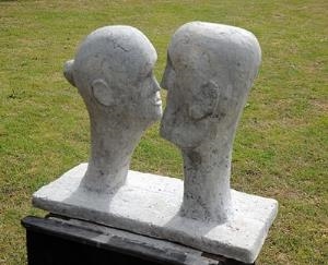 2 Heads sculpture by Jean Lawley-Maitland