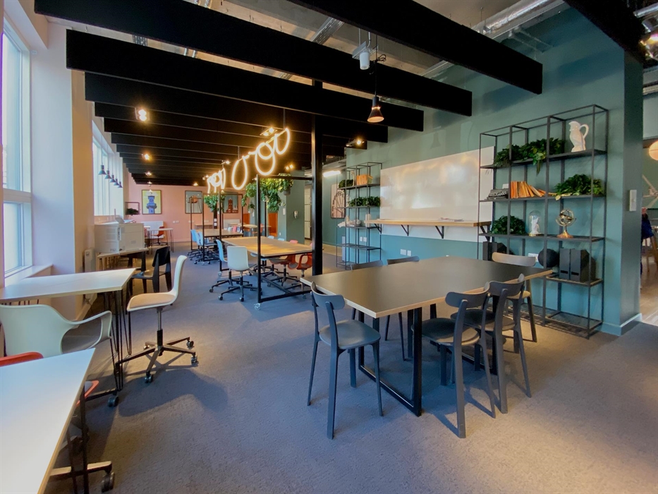 Study Room - West Wing residence