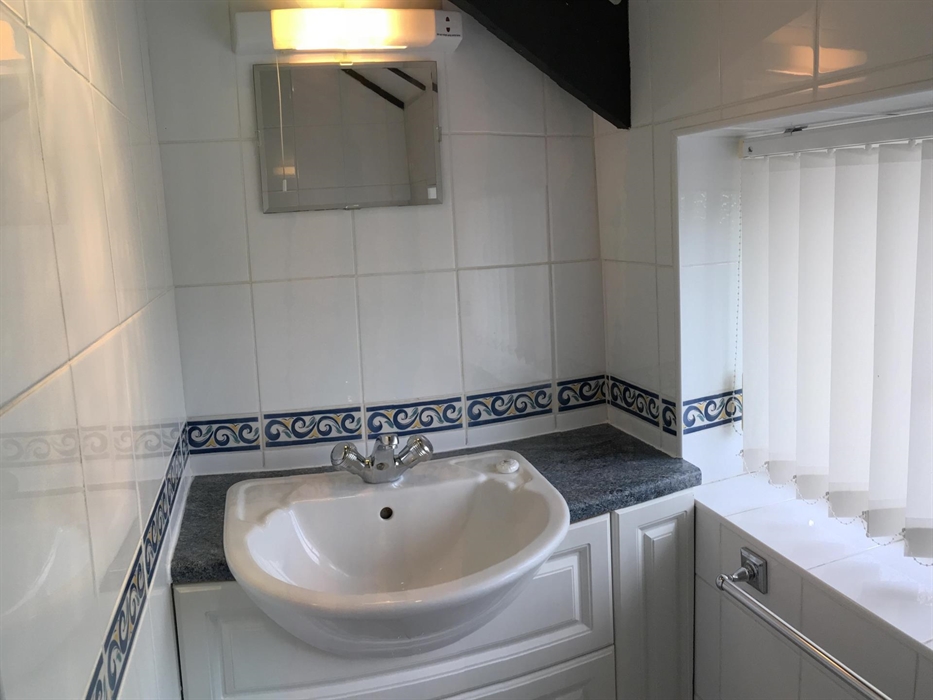 Upstairs toilet and shower room