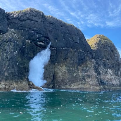 Worm's Head Blowhole at High Tide