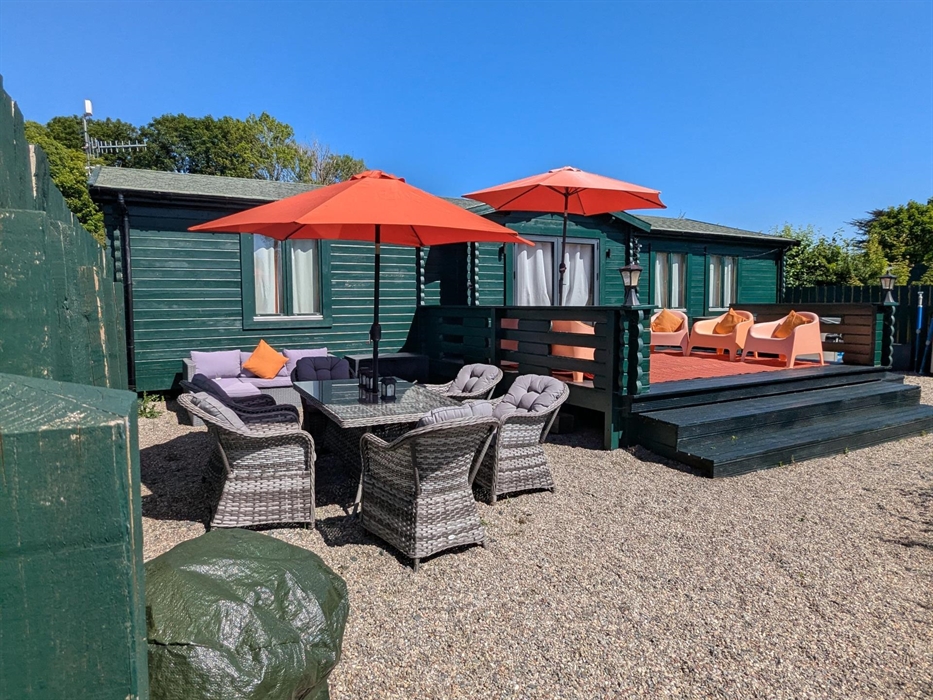 Mam cabin outside area