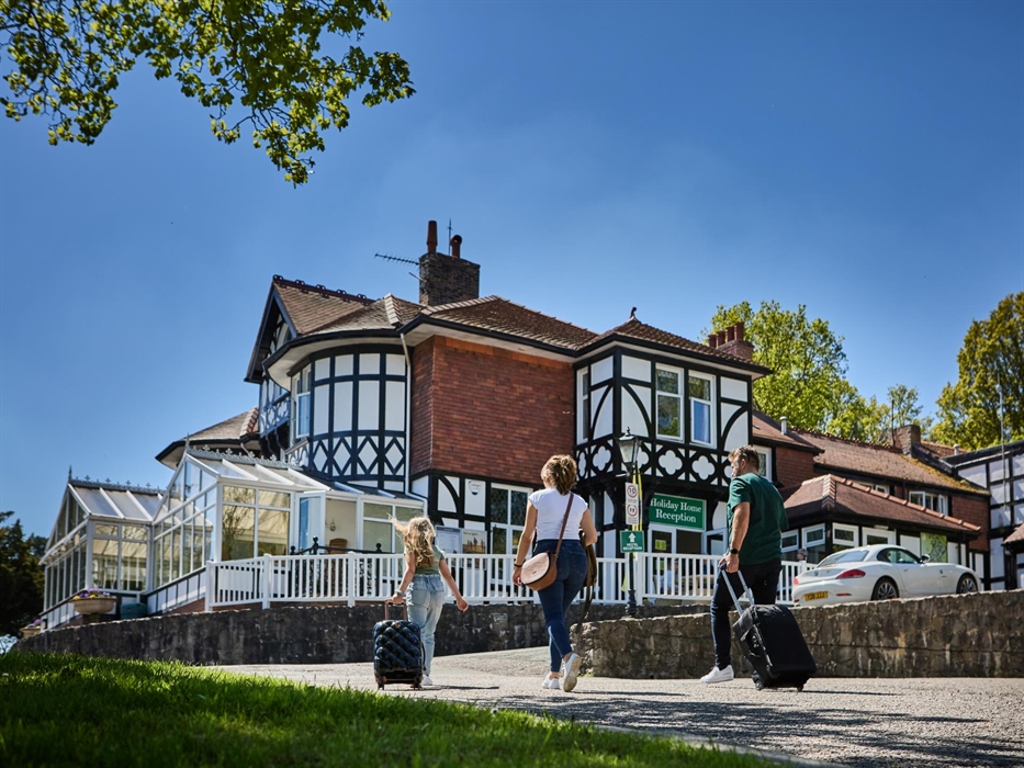 Lyons Woodlands Hall Hotel