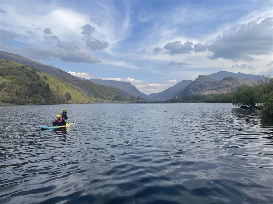 Paddleboarding with a view of Yr Wyddfa