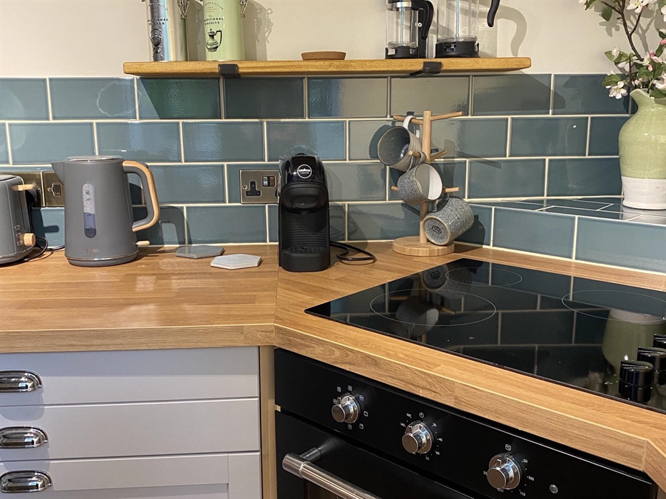 Fully-equipped kitchen