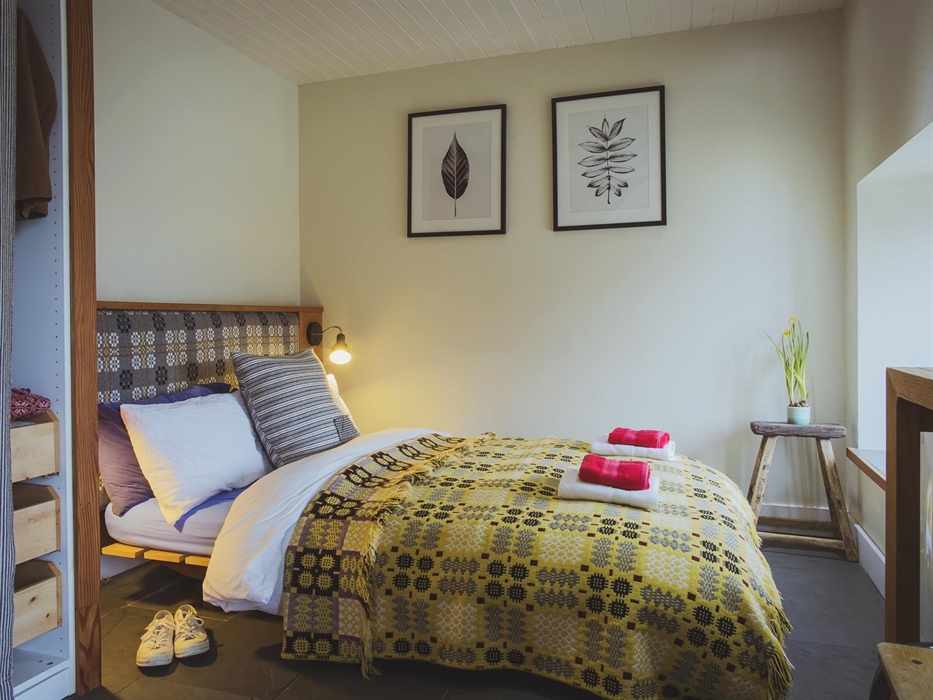 Grassholm, Holiday Apartment for 4