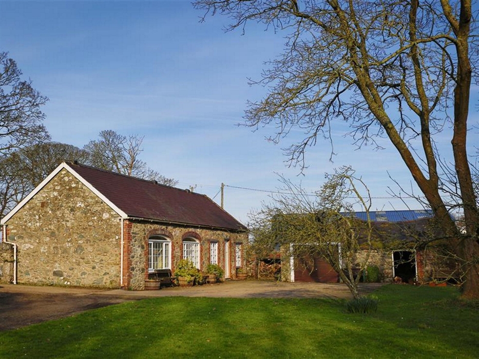 2010 - The Apple Tree near Caernarfon