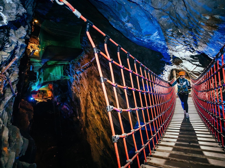 Rope bridges, via ferrata & zip lines at Caverns