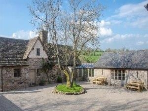 Cabalva Mill Cottage & Cwm Pelved