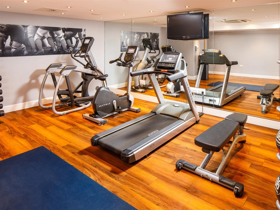 Working away from home and missing your gym fix? Our fitness suite has everything you need to ensure you don't go off track!