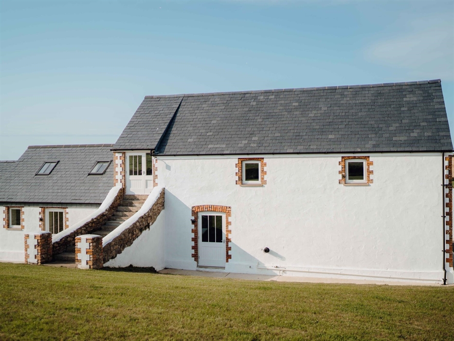 Mill House - Sleeps  12