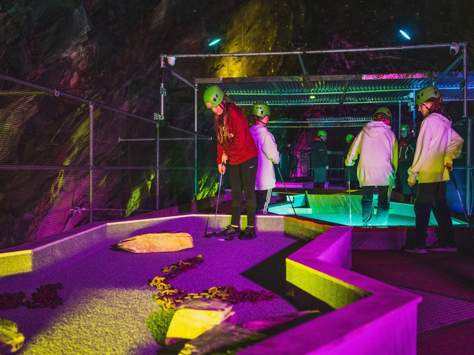 18 holes of mine themes adventure golf