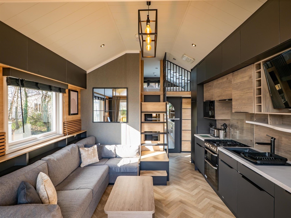 Designer Studio Suite Interior