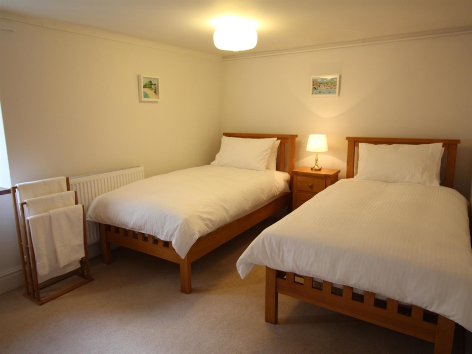 2 single beds, Lower ground floor