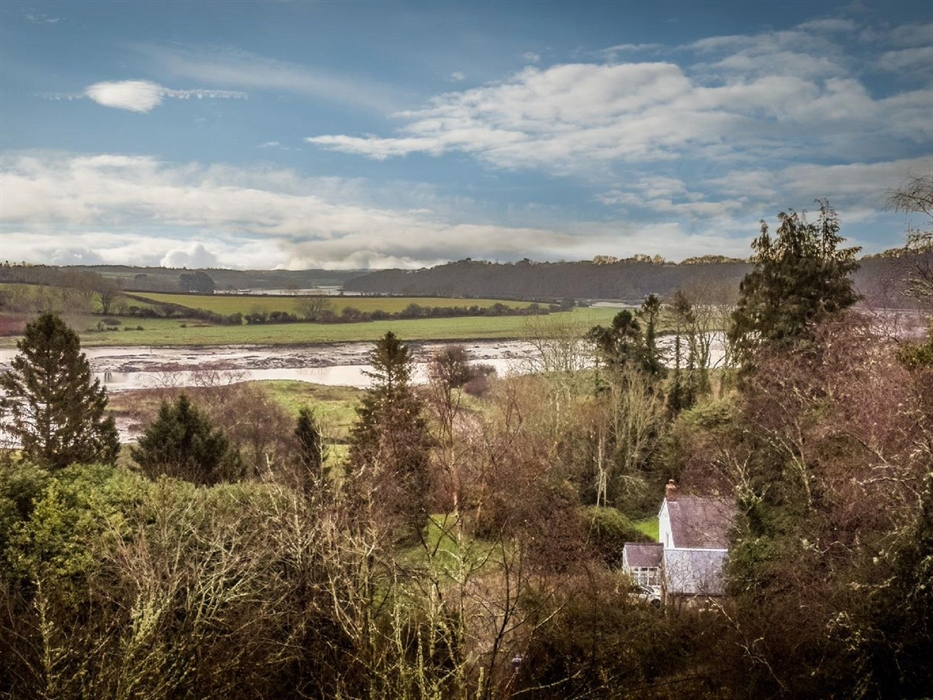 Little Milford Lodge Surrounding Area