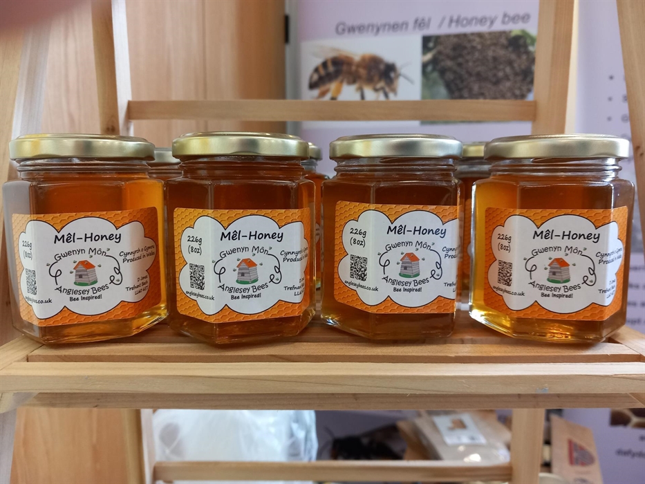 Taste before you buy our premium artisan Anglesey wildflower honey