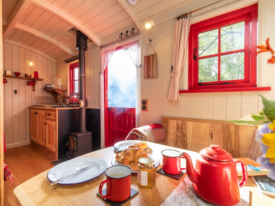 Shepherd's Hut at Graig Wen, Snowdonia