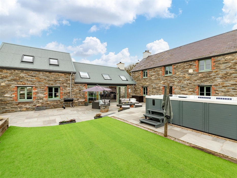 Towyn Farmhouse Gwbert