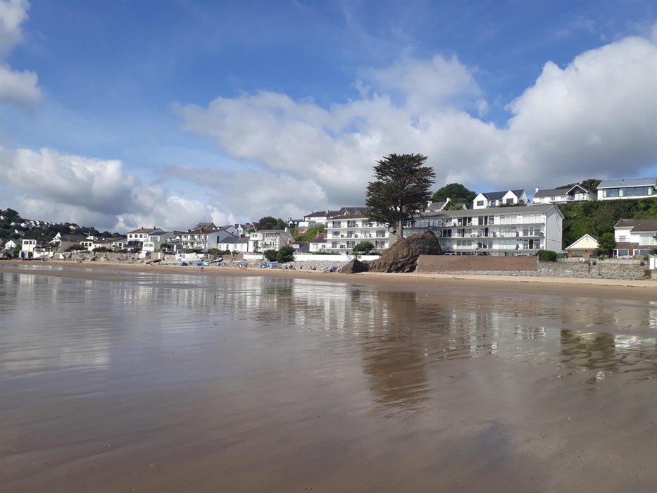 Waters Edge Holiday Apartments