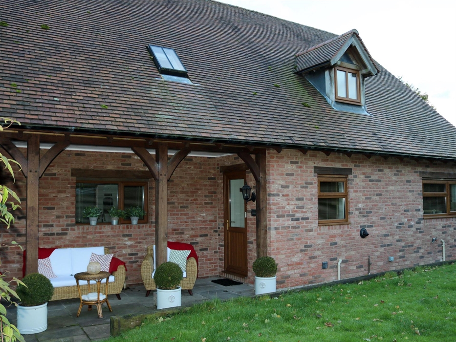 Sheltered seating area