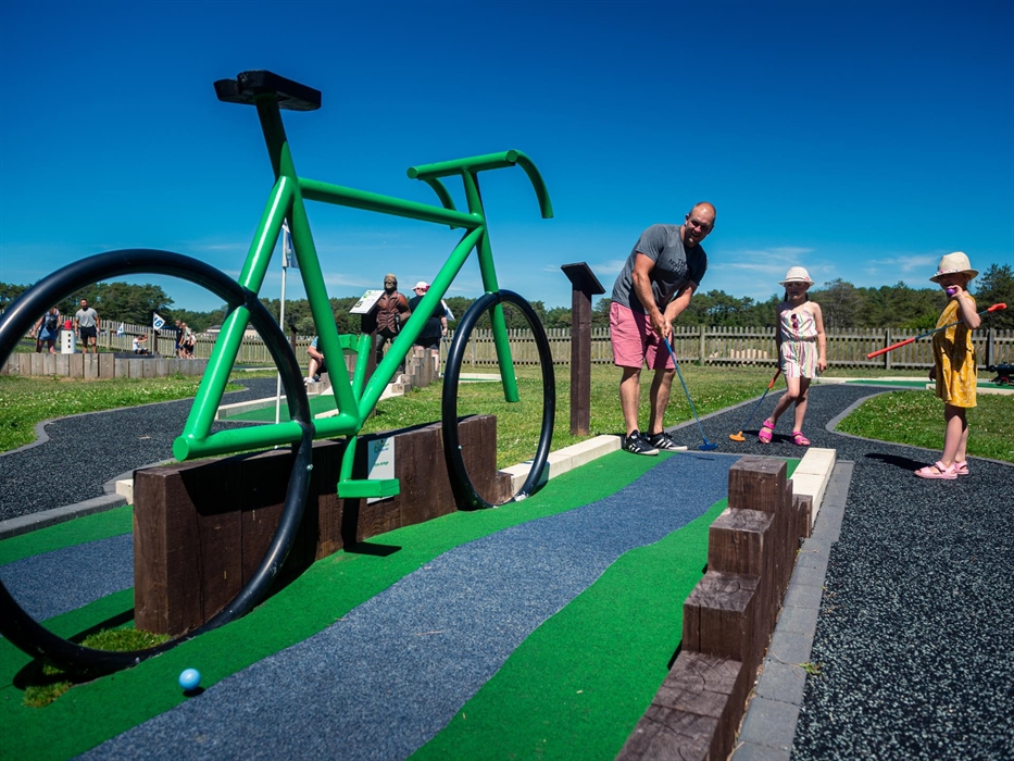 18 hole Crazy Golf fun