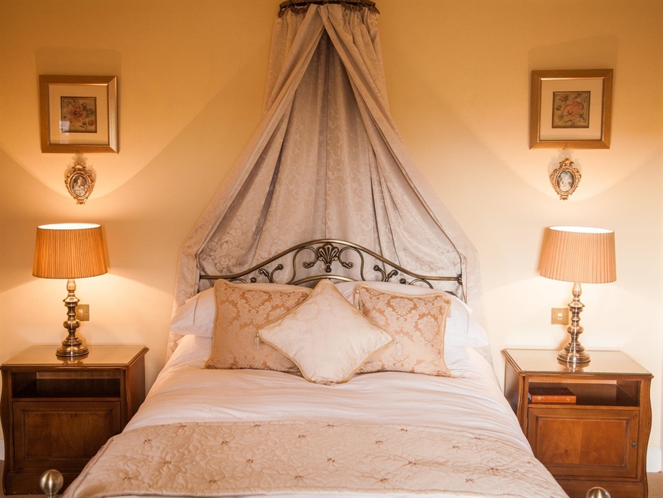 Plas Tan-Yr-Allt Historic Country House