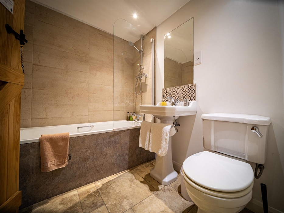 Luxury Ensuite Bathrooms