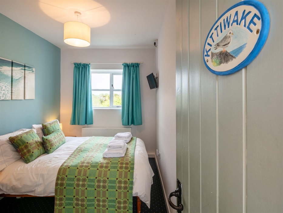 Small double room with en suite