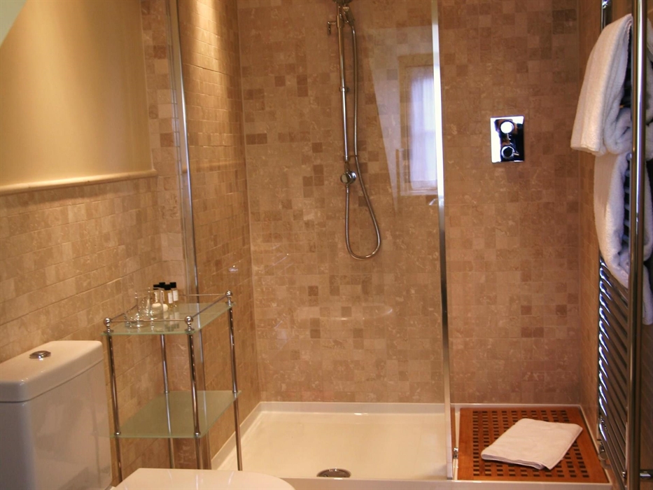 Master Bedroom Walk in Shower
