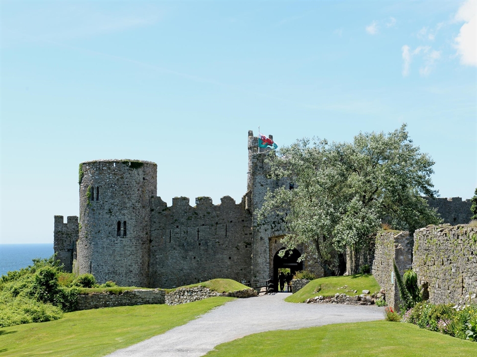 Welcome to beautiful Manorbier Castle
