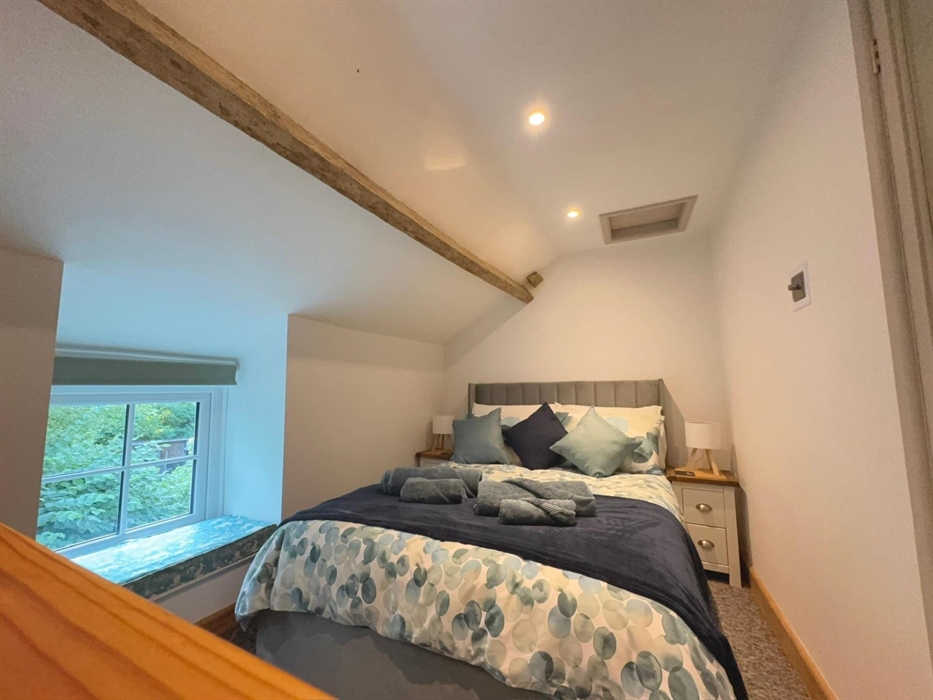 Bedroom 1 - Double Bed