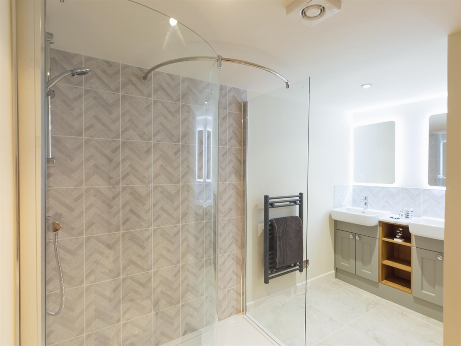 The Shores Apartments