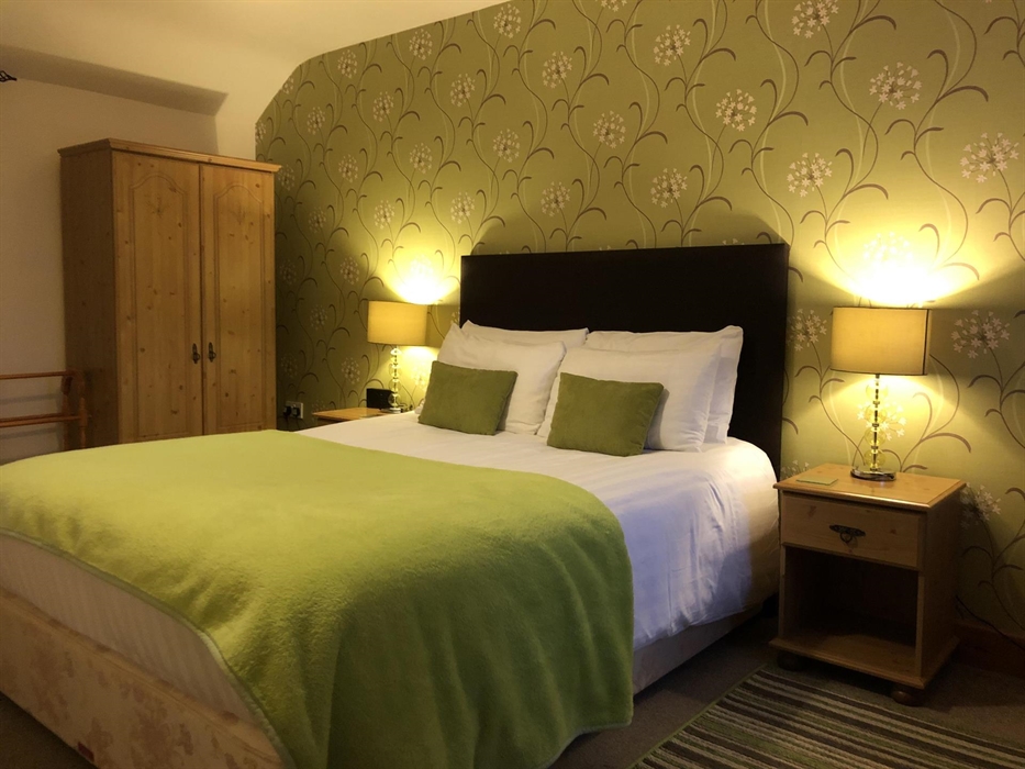 Double bedroom - Dairy Cottage