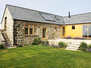 Sychpant Barn exterior view