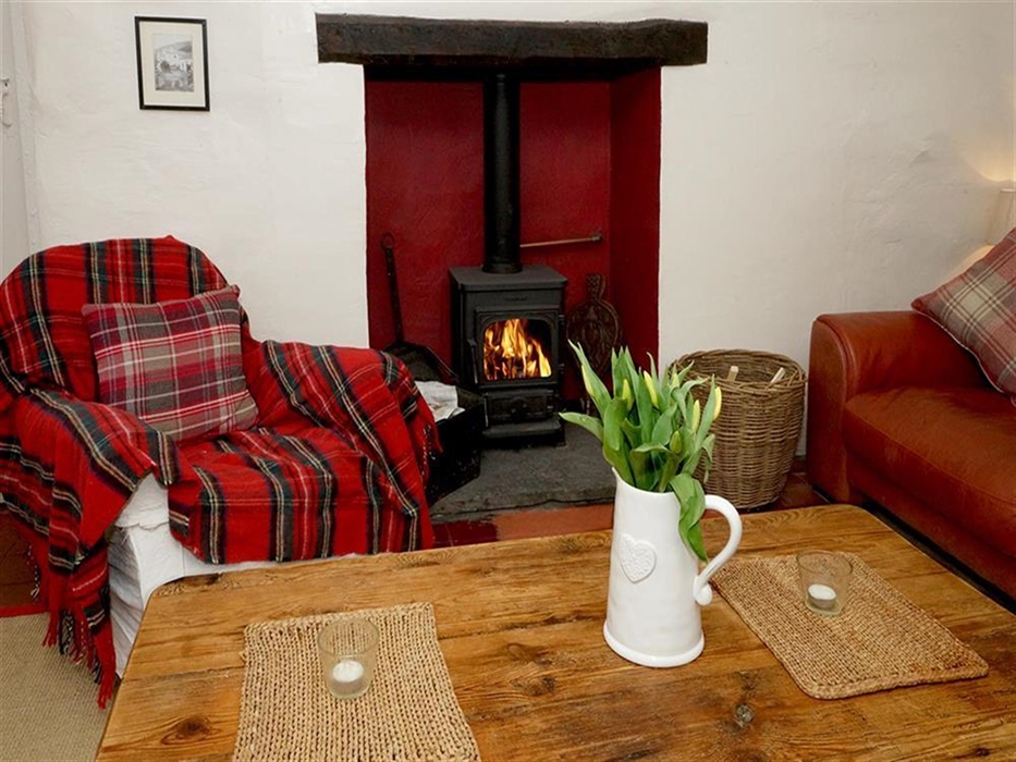 Bryn-Llys-Uchaf-lounge-2-16