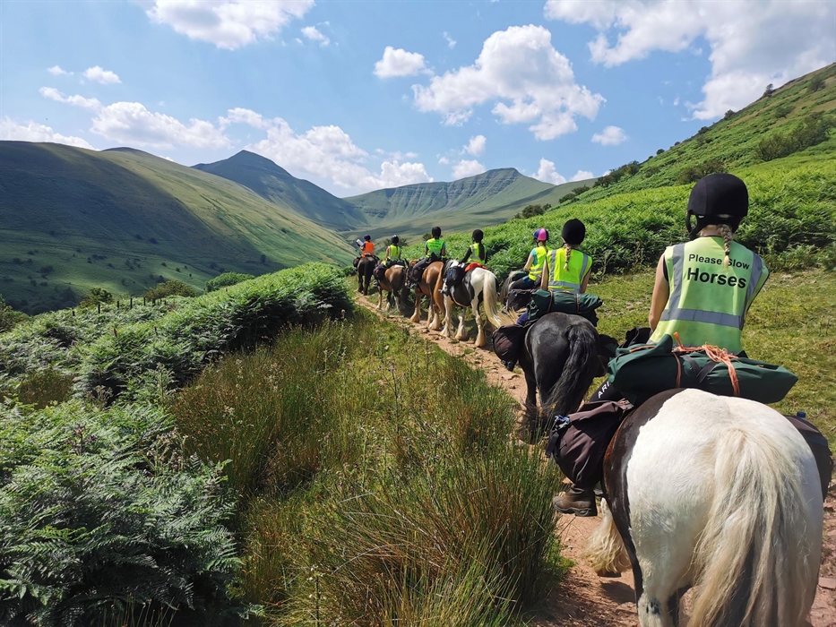 Horse riding, trekking, brecon beacons, horseback expedition, dofe on horseback