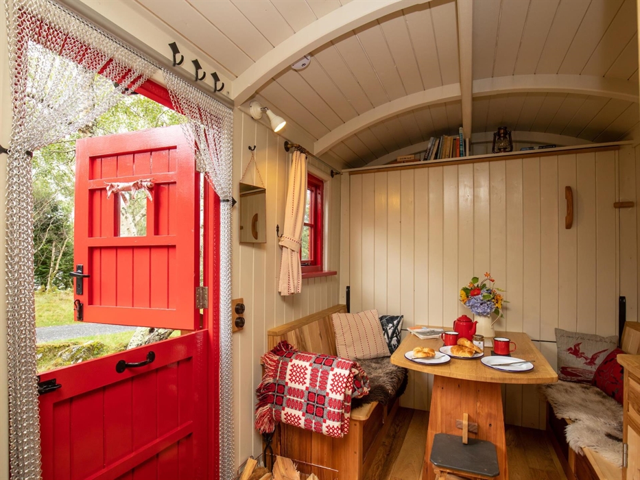 Shepherd's Hut at Graig Wen, Snowdonia