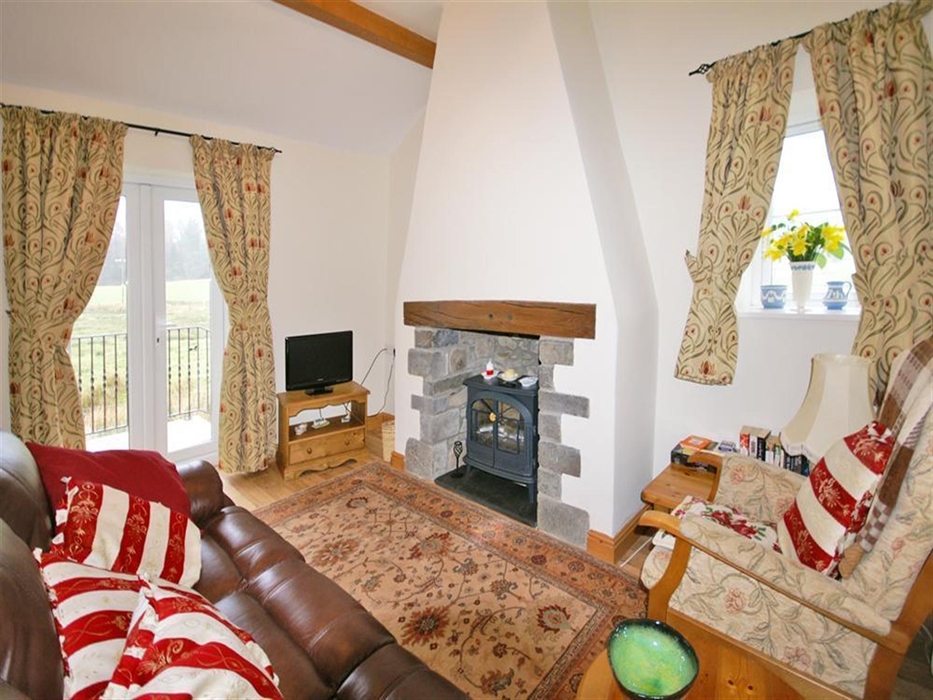 Swn-yr-Aber-lounge-1a