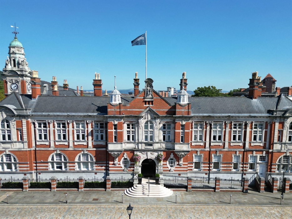 Morgans Hotel is a striking 4* boutique hotel in a historic Grade II listed building which once housed the Port Authority. Its exterior appearance is