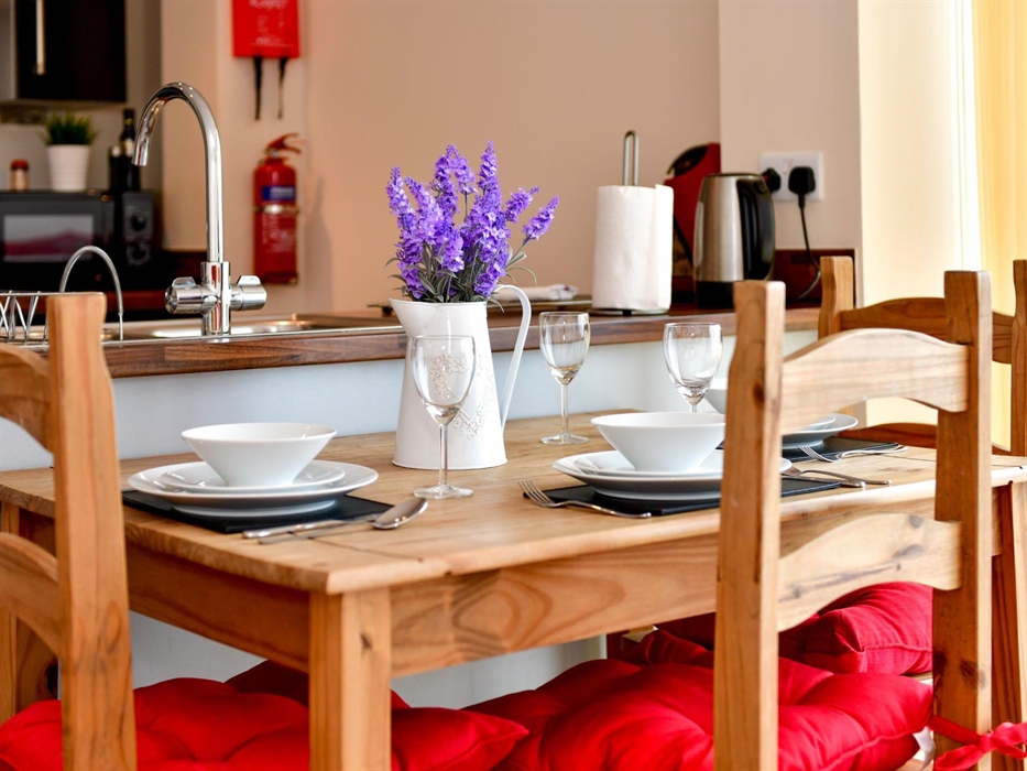 Fully equipped dinning