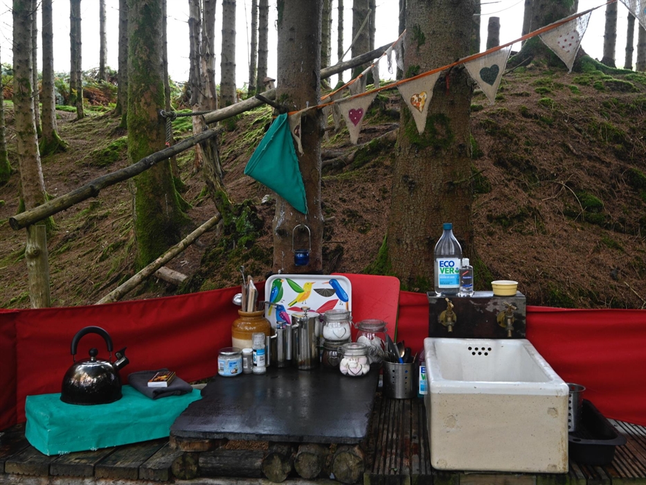 Everything an intrepid glamper needs!