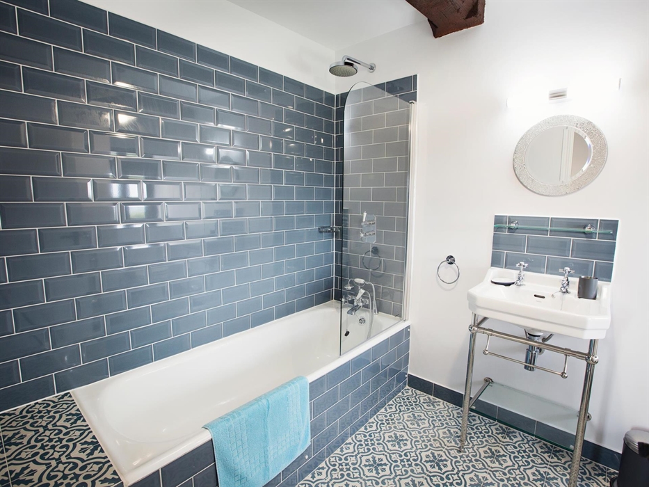 White Castle Bathoom