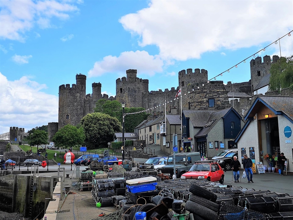 Castell Conwy (Conwy Castle) and quay