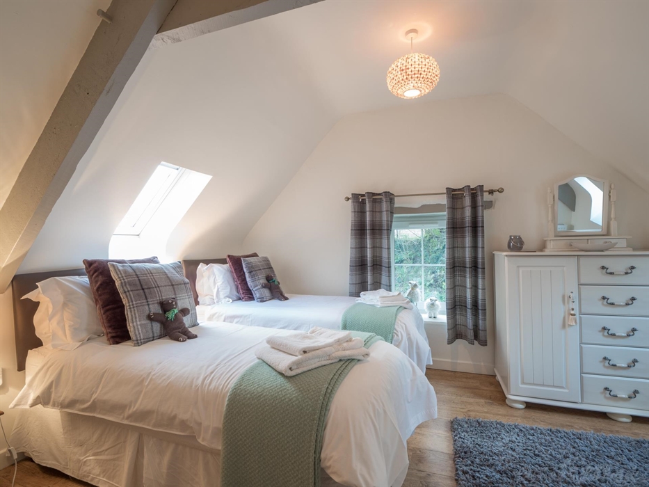 Bedroom 2 (can be made up as kingsize)