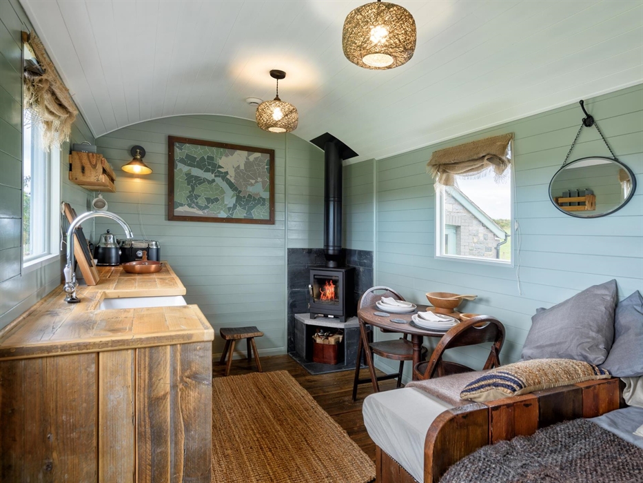 Brook Cottage Shepherd Huts - Angharad www.luxuryglampingwales.co.uk